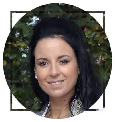 Frau Vockenberger, Chefin der Frisur Arena